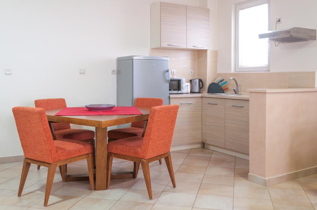 Apartments Lila Aurea Petrovac Phòng bức ảnh
