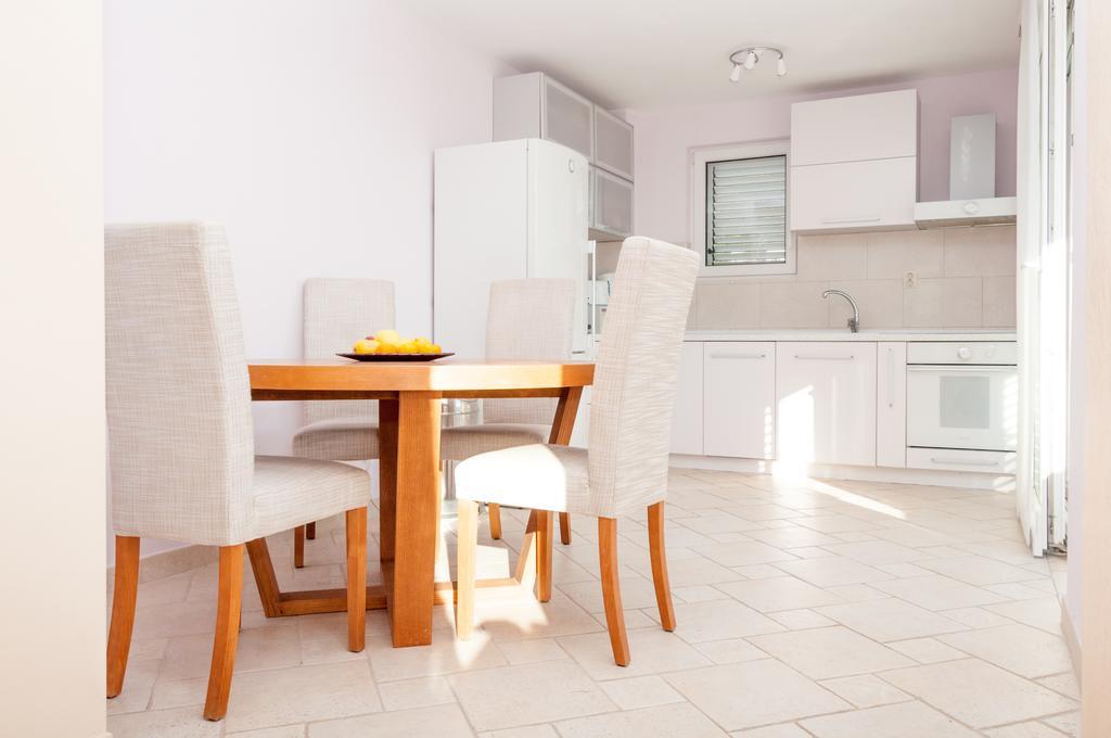 Apartments Lila Aurea Petrovac Phòng bức ảnh