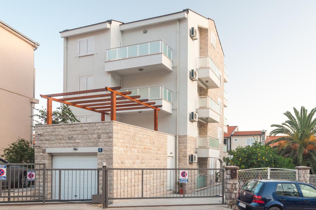 Apartments Lila Aurea Petrovac Ngoại thất bức ảnh