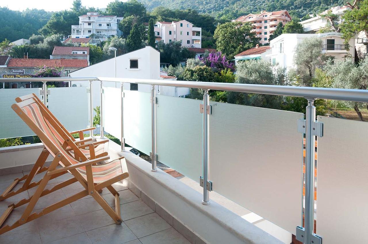 Apartments Lila Aurea Petrovac Ngoại thất bức ảnh