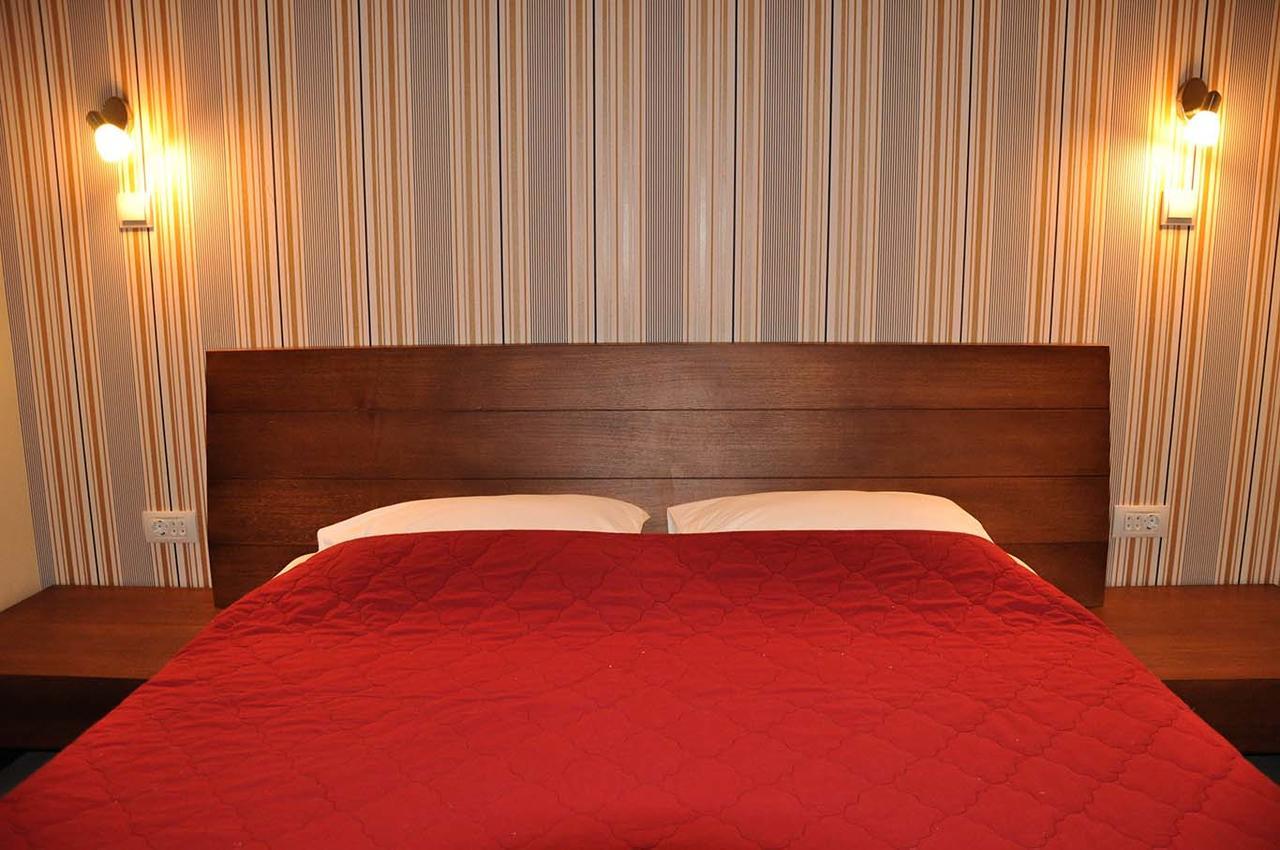 Apartments Lila Aurea Petrovac Ngoại thất bức ảnh